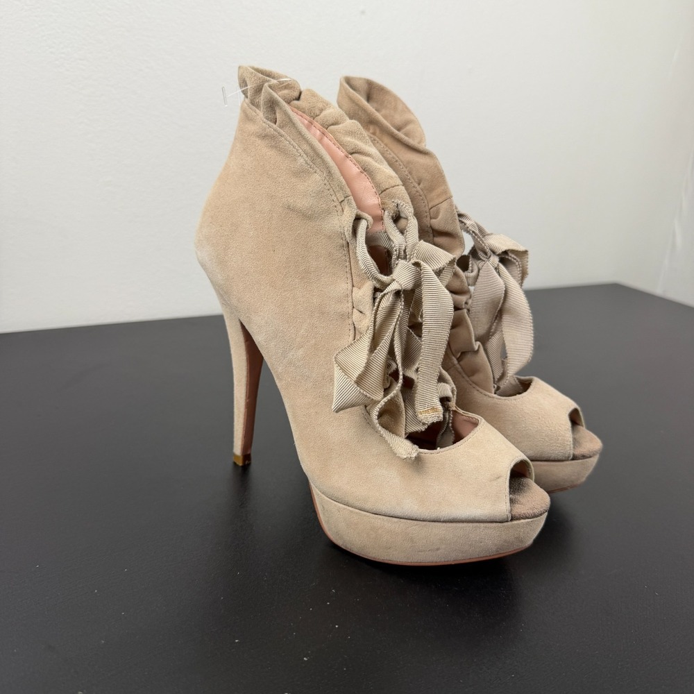 Betsey Johnson Luvey Heels Womens 6M Beige Suede Leather Peep Toe Ribbon Lace-Up